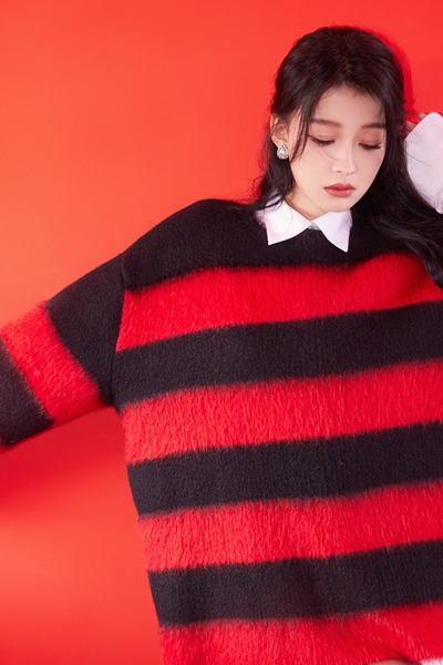 孙怡初春造型曝光！毛衣搭配马丁靴少女感十足【6P】