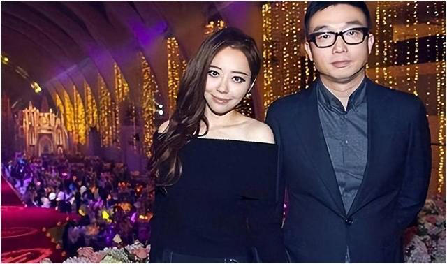 张靓颖：被骗财骗色15年，为爱打乳钉，离婚后给了6个亿的分手费