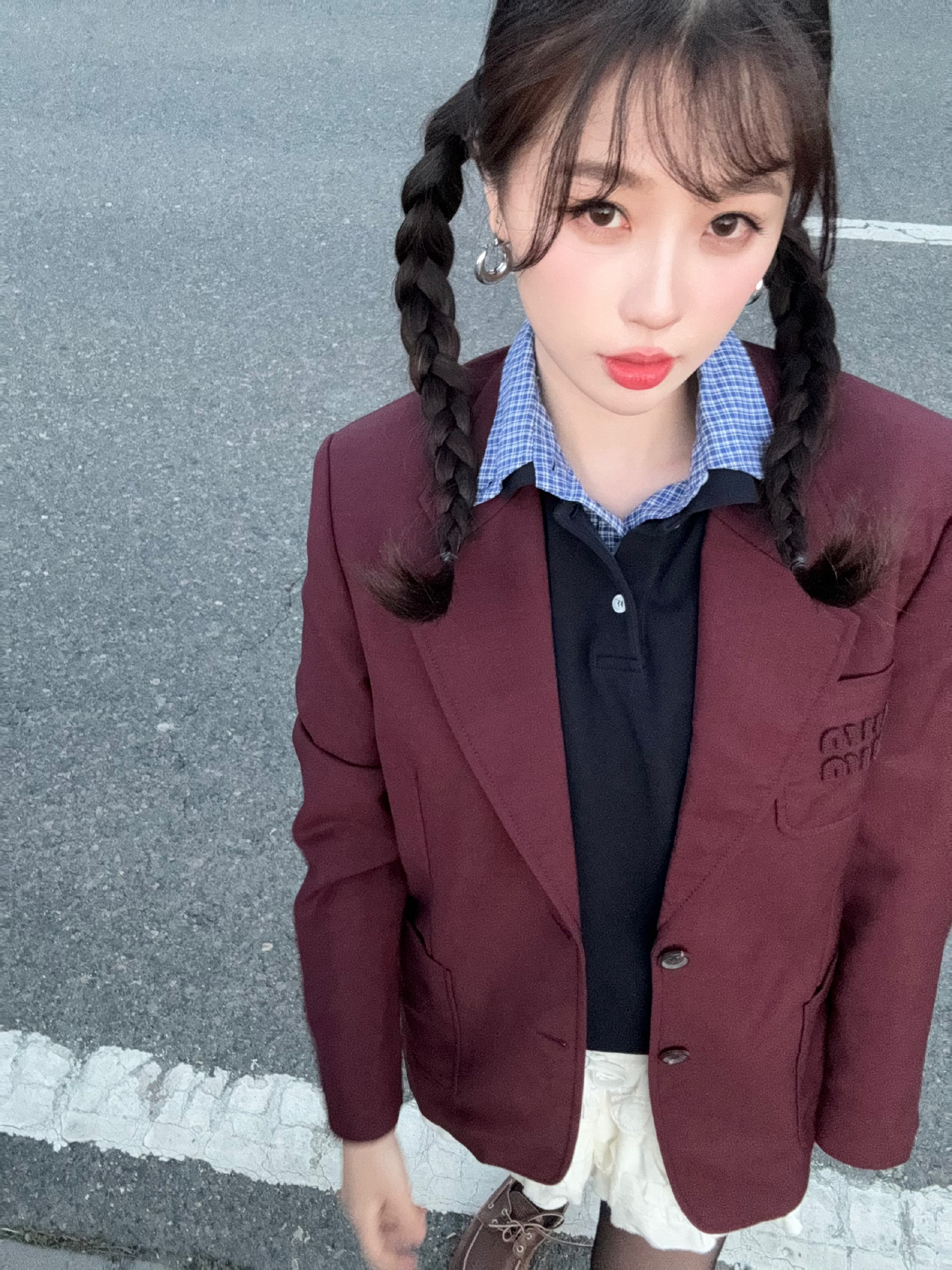 虞书欣学院风穿搭 俏皮可爱活力满满【11P】