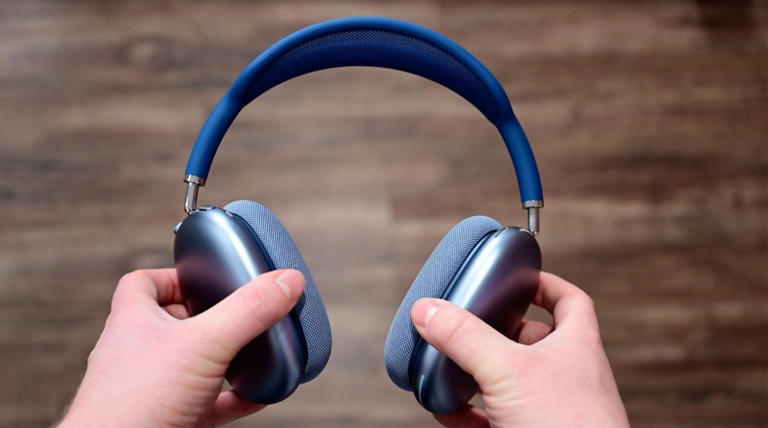 未来具有骨传导功能的 AirPods Max 能让通话更私密