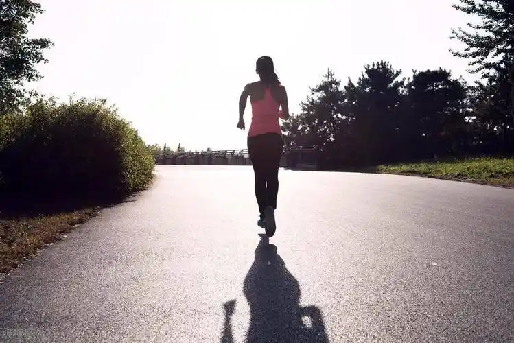 数据证实快走散步可以显著改善健康状况